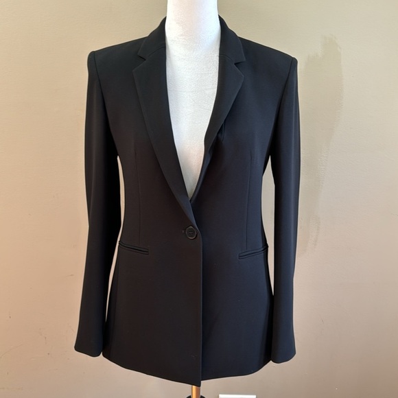 Theory Casual Crepe Black One-Button Long Sleeve Front Pockets Blazer Size 4 - Picture 2 of 13